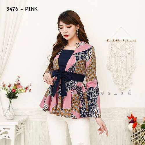model-baju_1717960675DId6ne.jpeg